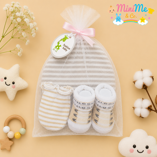 Cap, mittens & socks set