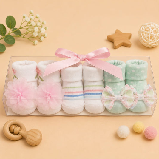 Set Of 3 Booties With Box Packing